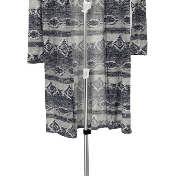 Pink Republic Gray White Aztec Long Sleeve Open Long Cardigan Sweater Size Small - Picture 5 of 10